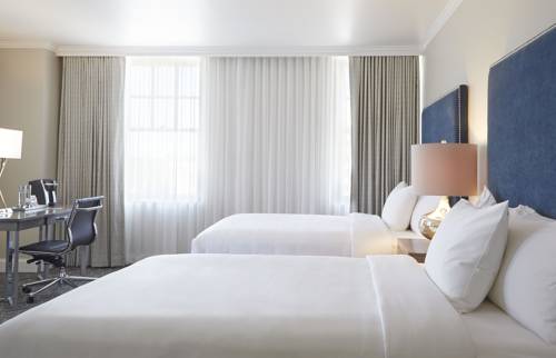 Imagen de la habitación del Hotel Redmont Birmingham, Curio Collection By Hilton. Foto 8
