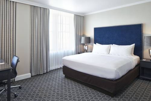 Imagen de la habitación del Hotel Redmont Birmingham, Curio Collection By Hilton. Foto 11