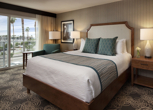 Imagen de la habitación del Hotel Redondo Beach , Tapestry Collection By Hilton. Foto 11