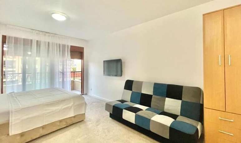 Imagen de la habitación del Hotel Redondo. Foto 15