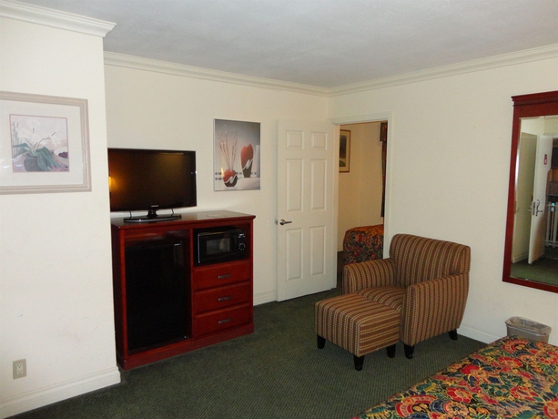 Imagen de los interiores del Hotel Redondo Inn and Suites. Foto 8