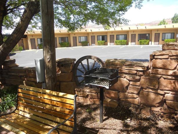 Imagen de los exteriores del Hotel Redrock Country Inn. Foto 15