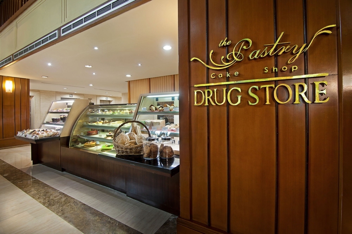 Imagen del bar/restaurante del Hotel Redtop and Convention Center. Foto 3