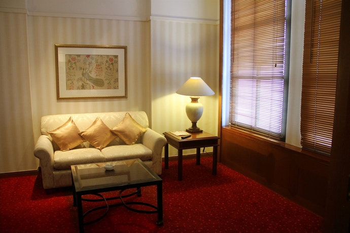 Imagen de los interiores del Hotel Redtop and Convention Center. Foto 12