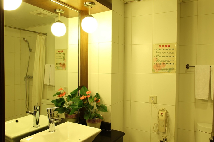 Imagen de la habitación del Hotel Redwall. Foto 3