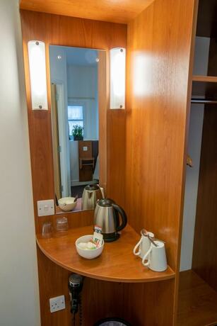 Imagen de la habitación del Hotel Redwings Lodge Solihull. Foto 10