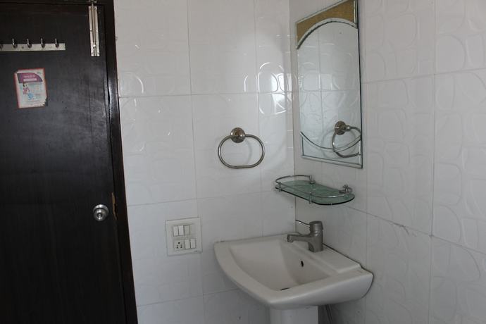 Imagen de la habitación del Hotel Redwood. Foto 5