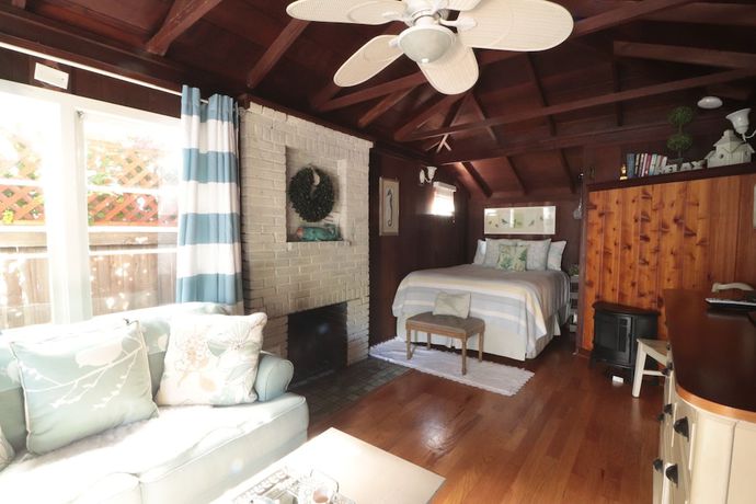 Imagen de la habitación del Hotel Redwood Hollow Cottages. Foto 7