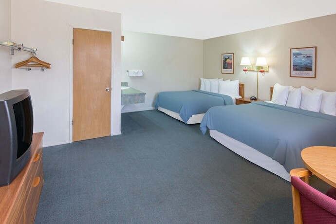 Imagen de la habitación del Hotel Redwood Inn, Crescent City. Foto 12