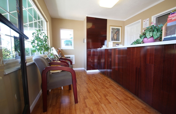 Imagen de los interiores del Hotel Redwood Inn, Santa Rosa. Foto 15
