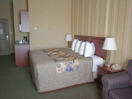Imagen de la habitación del Hotel Redwood Inn and Suites - Grande Prairie. Foto 10
