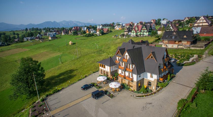 Imagen de los exteriores del Hotel Redyk. Foto 10