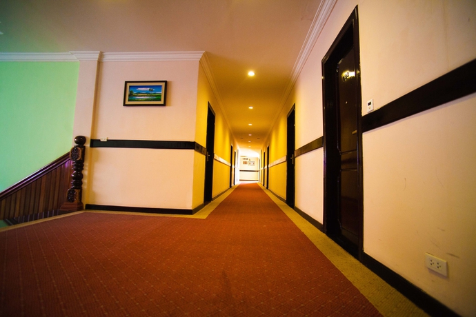 Imagen de los interiores del Hotel Ree Mohasambath and Resort I. Foto 14