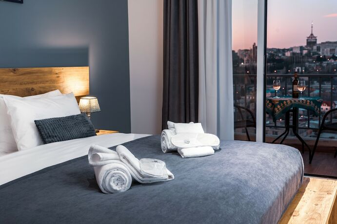 Imagen de la habitación del Hotel Reed Tbilisi. Foto 15