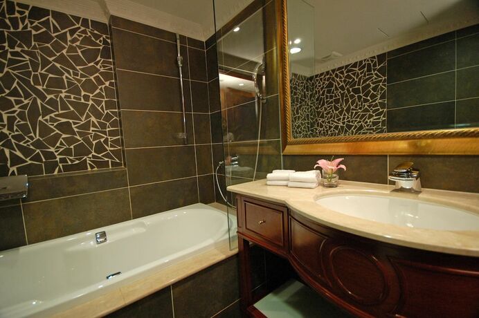 Imagen de la habitación del Hotel Reedon Hotel. Foto 26