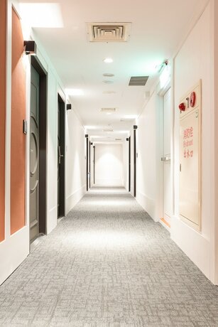 Imagen de los interiores del Hotel Reedon Hotel. Foto 40