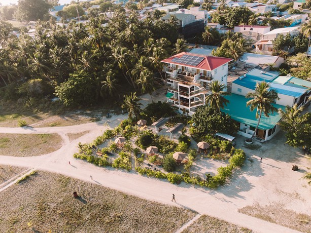 Imagen general del Hotel Reef Edge Thulusdhoo. Foto 1