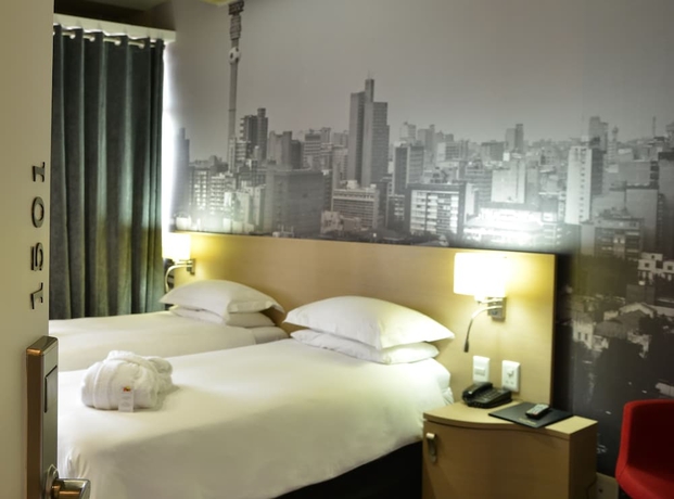 Imagen de la habitación del Hotel Reef. Foto 12