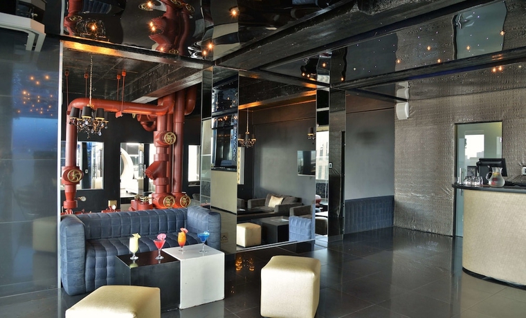 Imagen del bar/restaurante del Hotel Reef. Foto 8