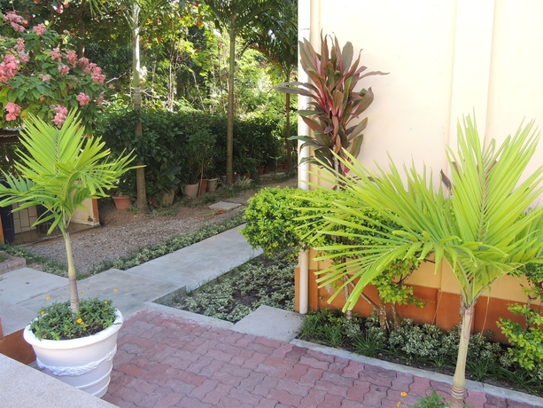 Imagen de los exteriores del Hotel Reef Holiday Apartments. Foto 11