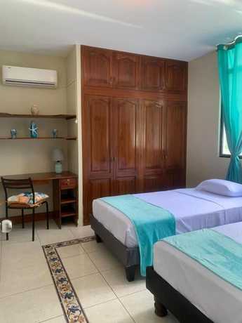 Imagen de la habitación del Hotel Reef Hostel Manta. Foto 14