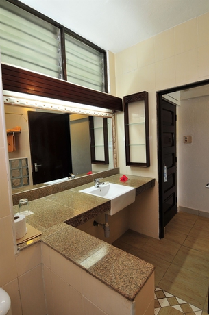 Imagen de la habitación del Hotel Reef, MOMBASA. Foto 6