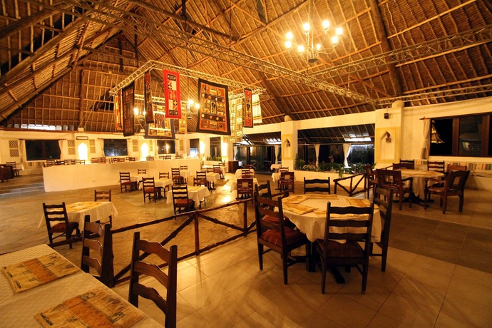 Imagen del bar/restaurante del Hotel Reef, MOMBASA. Foto 3