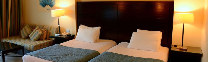 Imagen de la habitación del Hotel Reef Oasis Blue Bay Resort. Foto 10