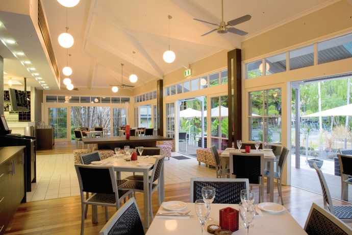 Imagen del bar/restaurante del Hotel Reef Resort Villas Port Douglas. Foto 6