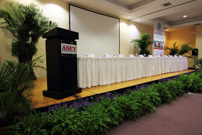 Imagen de los interiores del Hotel Reef Yucatan and Convention Center. Foto 15