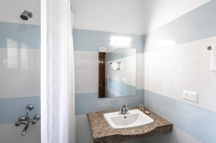 Imagen de la habitación del Hotel Reenam. Foto 5