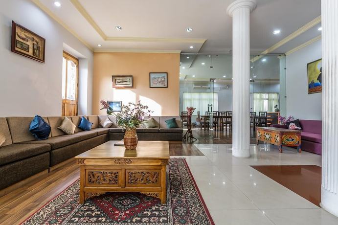 Imagen de los interiores del Hotel Reenam. Foto 16