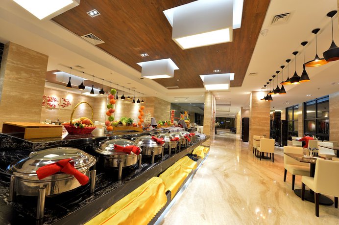 Imagen de los interiores del Hotel Reethi Rah Hotel. Foto 18