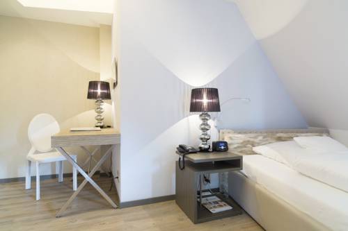 Imagen de la habitación del Hotel Reeth&uuml;&uuml;s. Foto 13