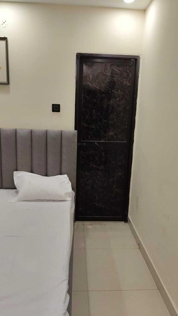 Imagen de la habitación del Hotel Reeti Rivaaj Patna. Foto 9