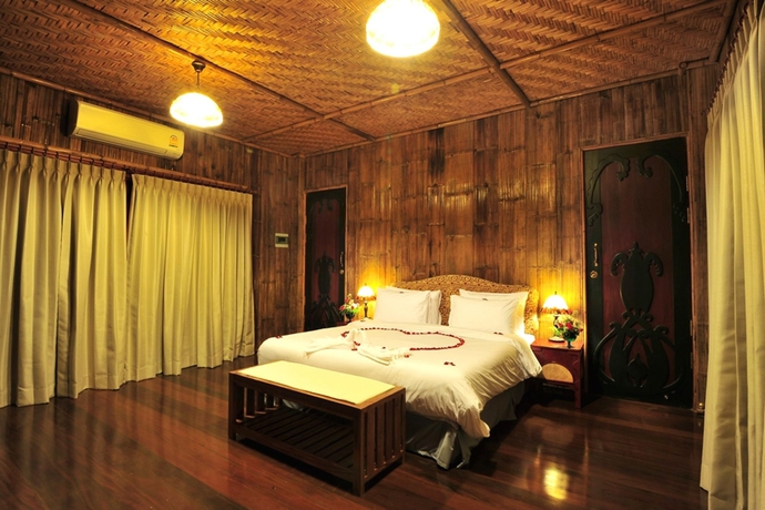 Imagen de la habitación del Hotel Reewa Waree Resort. Foto 6