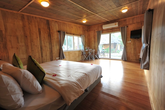 Imagen de la habitación del Hotel Reewa Waree Resort. Foto 8
