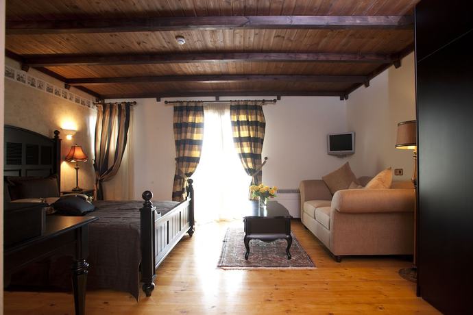 Imagen de la habitación del Hotel Refanidis Natural Luxury. Foto 13