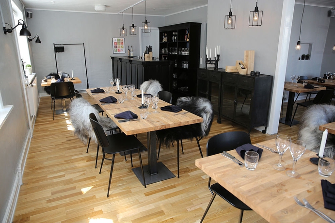 Imagen del bar/restaurante del Hotel Refborg and Spiseri. Foto 2