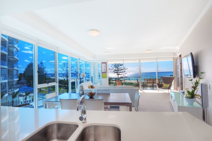 Imagen de los interiores del Hotel Reflection on the Sea. Foto 10