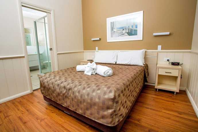 Imagen de la habitación del Hotel Reflections Holiday Parks Eden. Foto 5