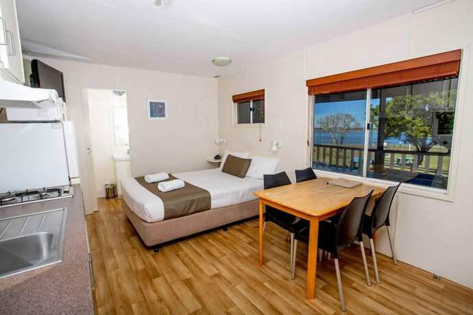 Imagen de la habitación del Hotel Reflections Shaws Bay - Holiday Park. Foto 12