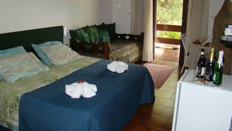 Imagen de la habitación del Hotel Ref&uacute;gio Serra Negra. Foto 16