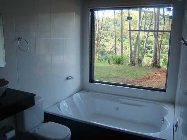 Imagen de la habitación del Hotel Ref&uacute;gio Serra Negra. Foto 18