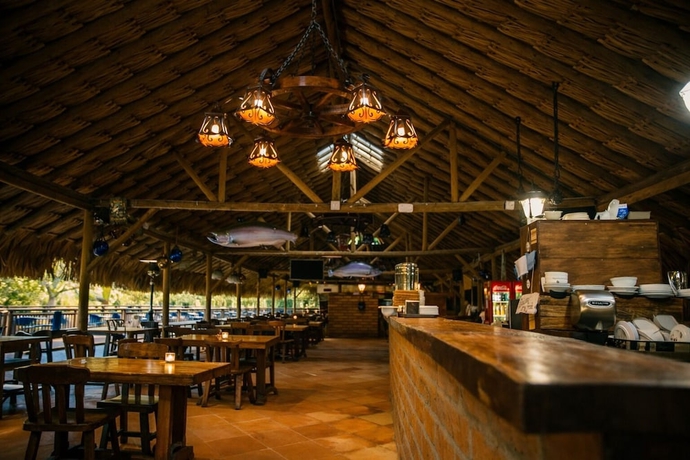 Imagen de los interiores del Hotel Refugio Natural - Guarne - Caba&ntilde;as Ecol&oacute;gicas con Jacuzzi e hidromasaje. Foto 16