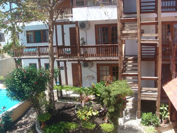 Imagen de los exteriores del Hotel Refugio Neptuno's. Foto 9