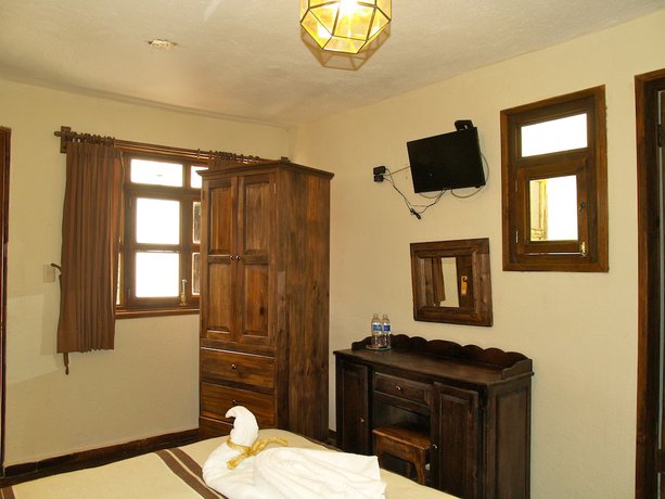 Imagen de la habitación del Hotel Refugio Victoria, Morelia. Foto 5