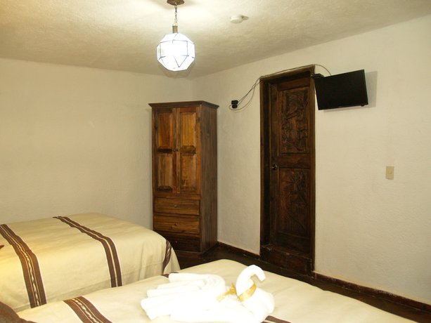 Imagen de la habitación del Hotel Refugio Victoria, Morelia. Foto 14