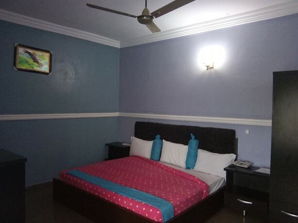 Imagen de la habitación del Hotel RegView Restland. Foto 12