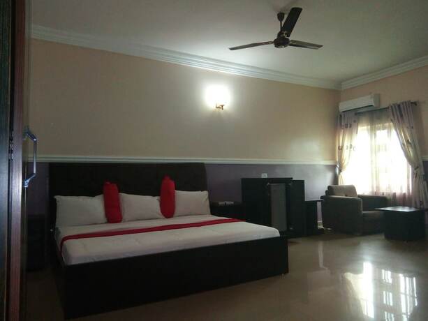 Imagen de la habitación del Hotel RegView Restland. Foto 13